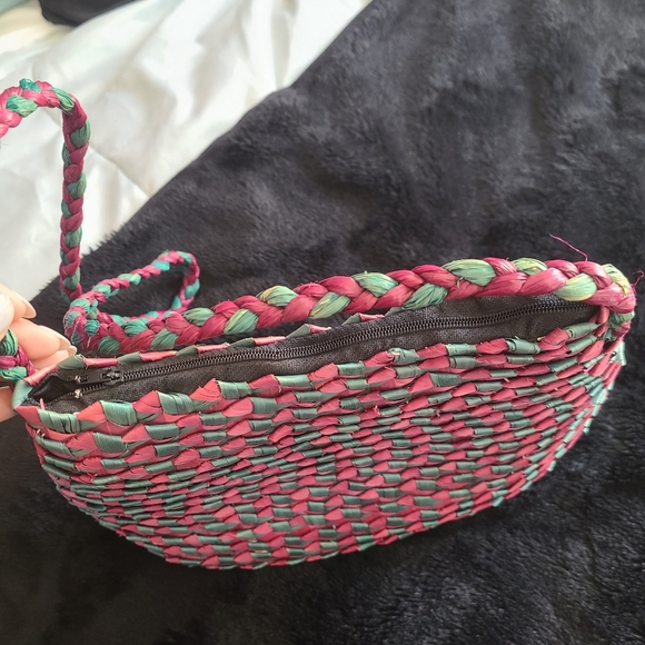 Rattan purse - Picture 5 of 6